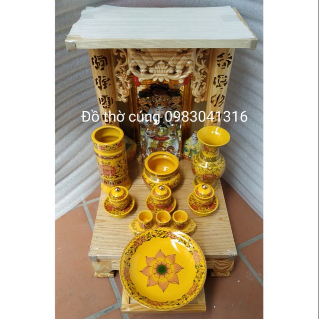 Bộ đồ thờ thần tài gấm màu vàng