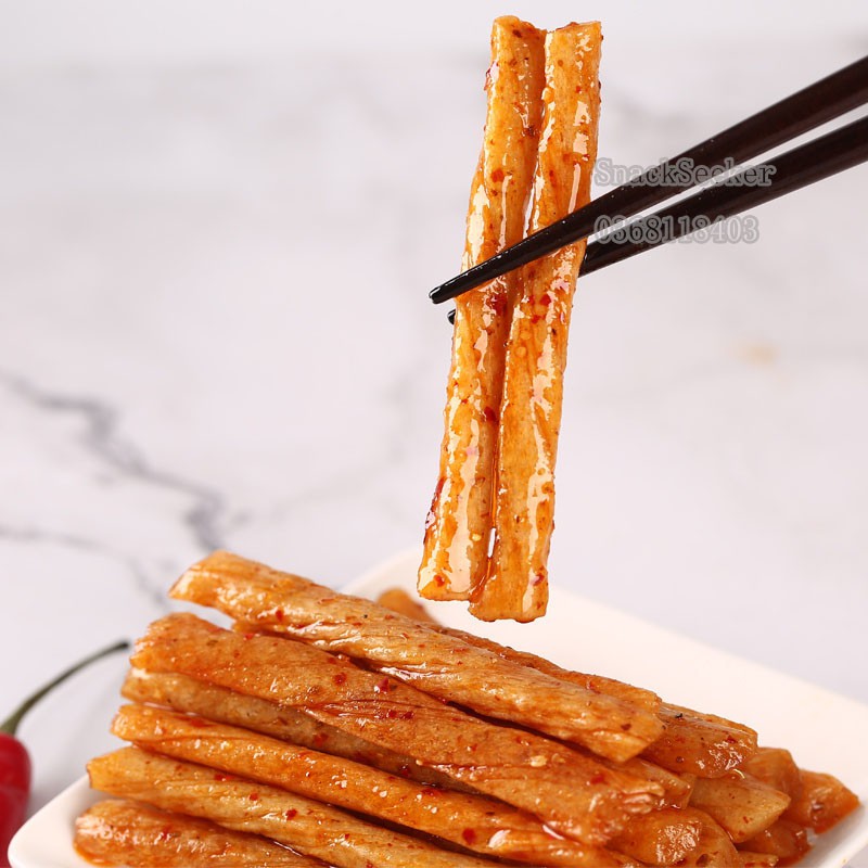 Que chay sốt cay Tứ Xuyên - (hay còn gọi là tăm cay, thừng cay)- ĐỒ ĂN VẶT TRUNG QUỐC-Gói 50g