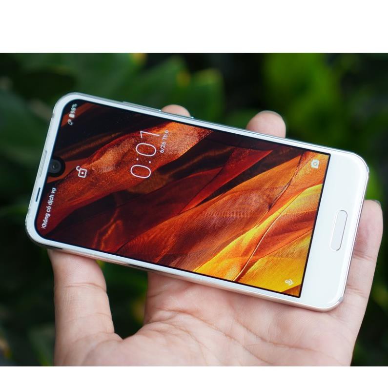 Điện thoại Sharp Aquos R Compact nhỏ gọn , thiết kế lý tưởng , android 9 tiếng việt đầy đủ , snap660-3gb-32gb