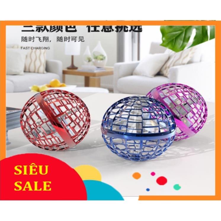 Quả cầu kì điệu bay phát sáng và tự biết bay quay lại vị trí ném