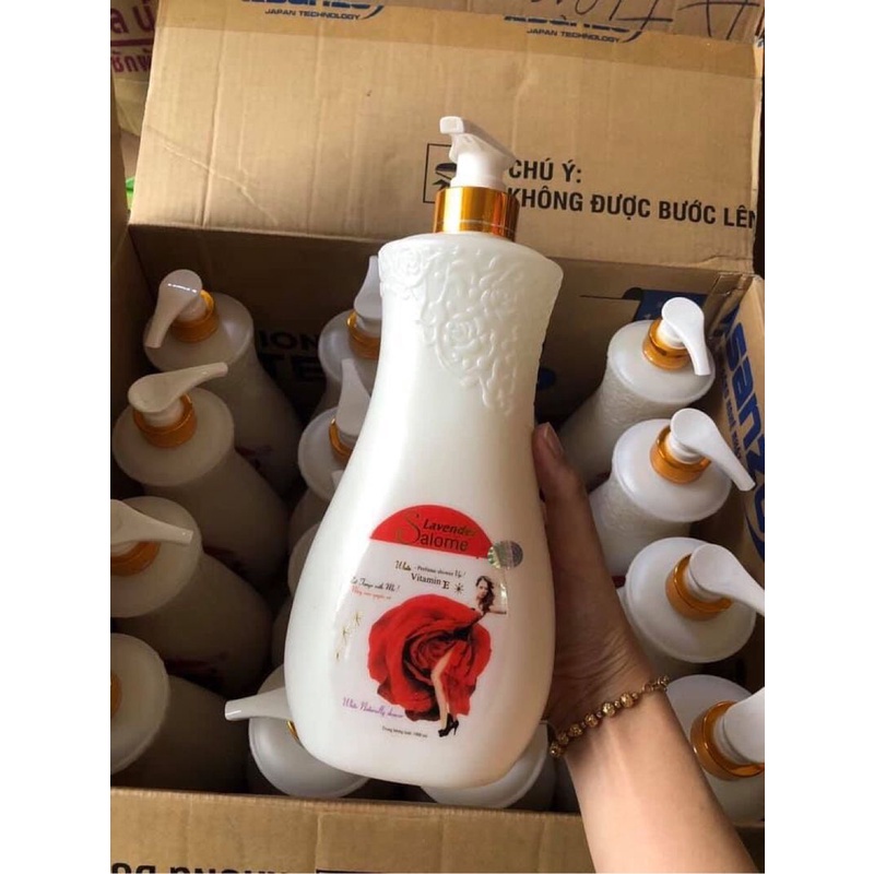 HÀNG CÔNG TY SIÊU THƠM Sữa Tắm Salome Hương Hoa Hồng Da Trắng Hồng Rạng Ngời CHAI 1 Lít