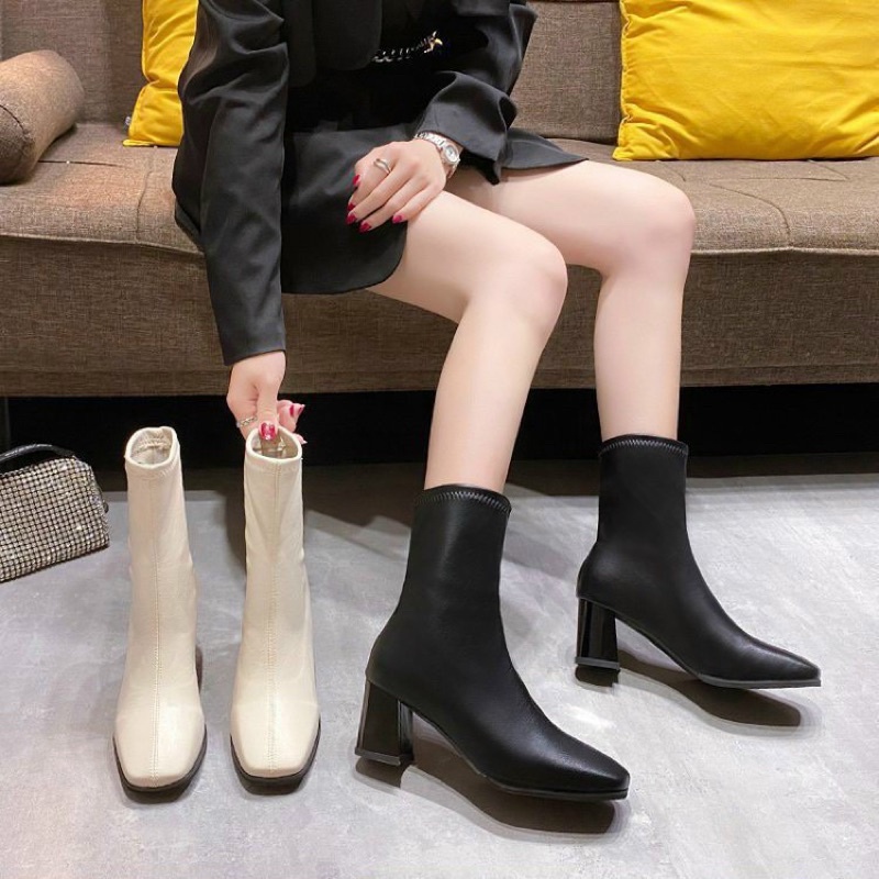 Giày boot lửng trơn đế vuông