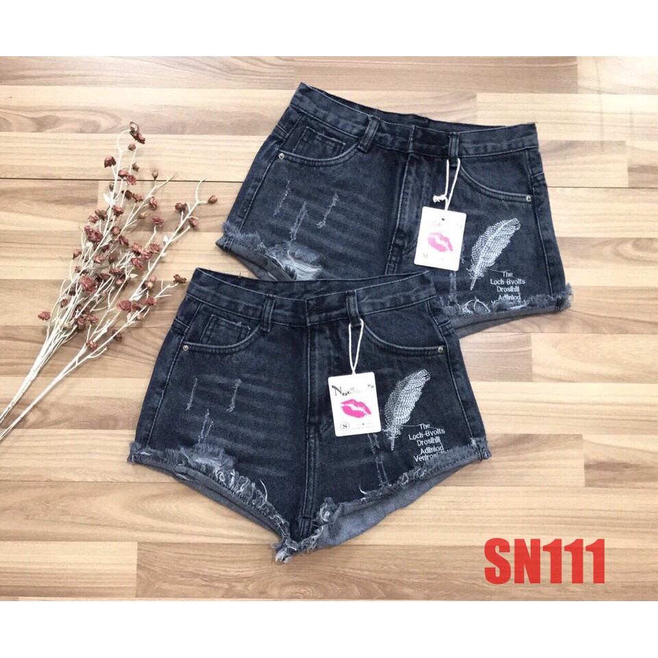 Quần short Jean nữ rách