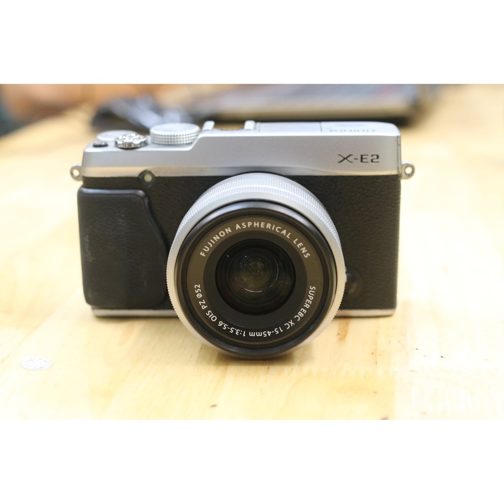 Máy ảnh Fujifilm X-E2 kèm lens kit 15-45