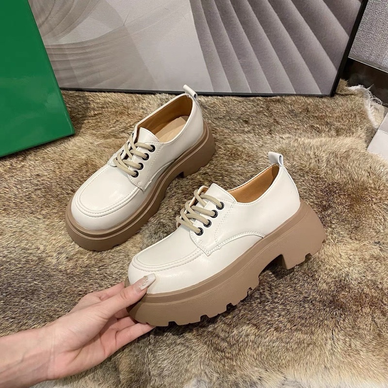 Giày oxford buộc dây đế nâu hai màu đen trắng phong cách trẻ trung năng động