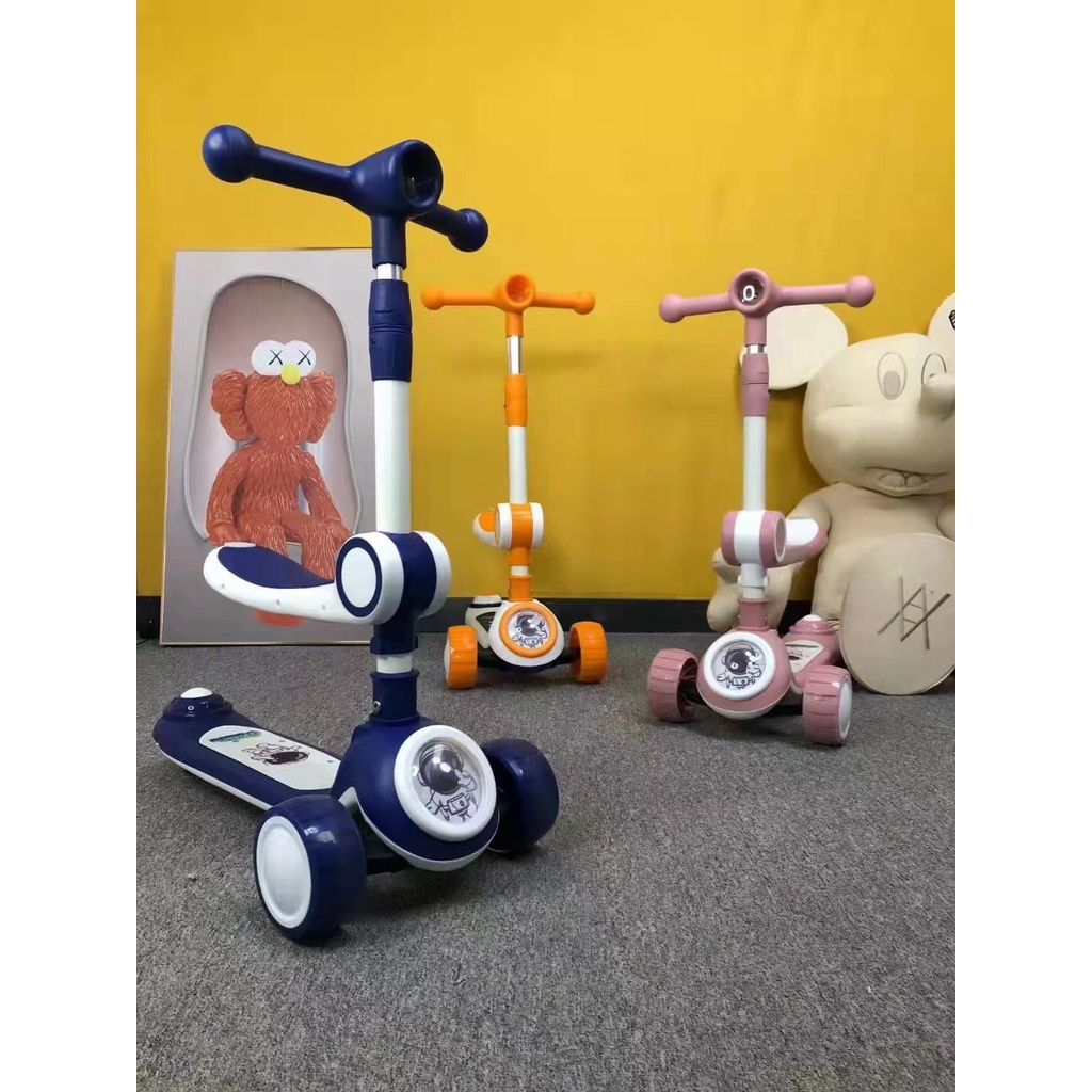 💥FREESHIP💥 Xe trượt scooter cho bé phiên bản phi hành gia 2022