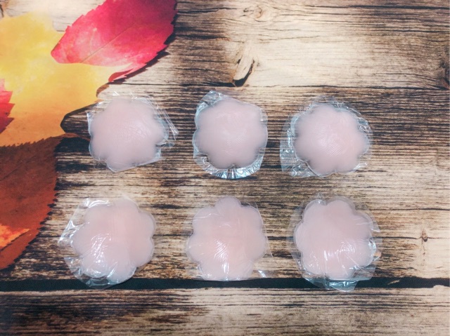 Miếng dán ngực silicon