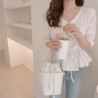 ÁO KIỂU TRẮNG CỔ V