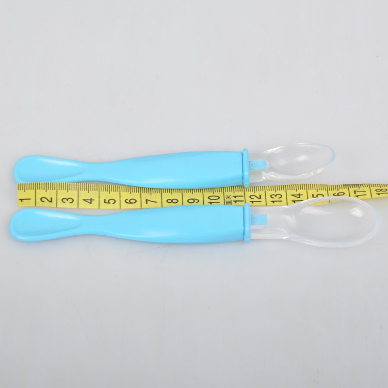 2 Muỗng silicon an toàn tiện lợi cho các bé