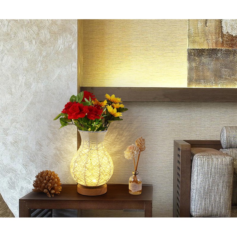 Đèn ngủ kiêm lọ hoa hình giỏ mây đan