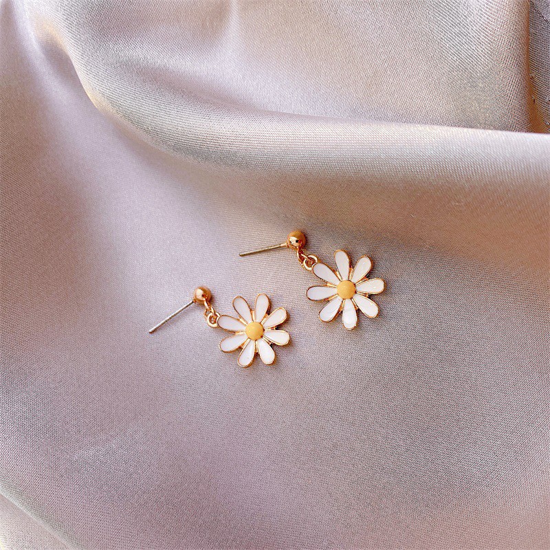 Cute Chrysanthemum Earrings For Women