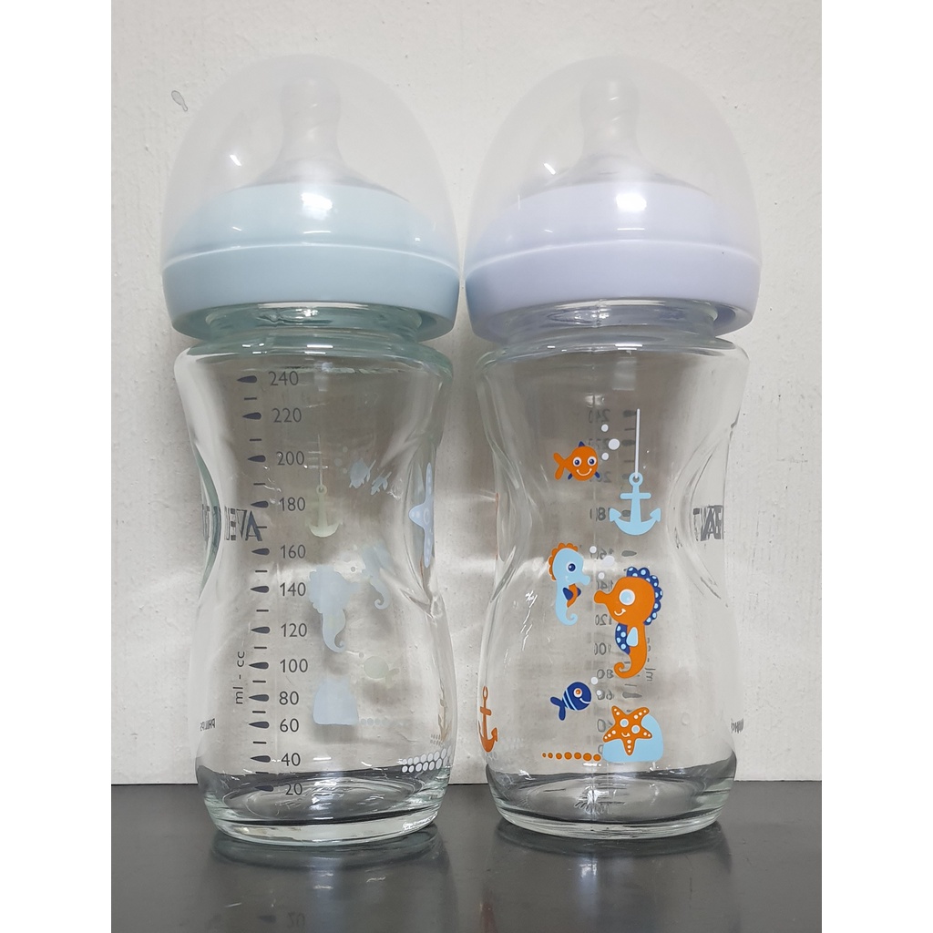 Bình sữa Avent Natural thủy tinh họa tiết 240ml