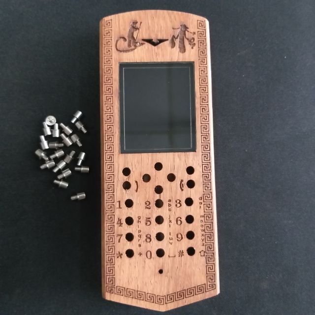 Vỏ gỗ cho điện thoại N101 100 mẫu chữ cha mẹ