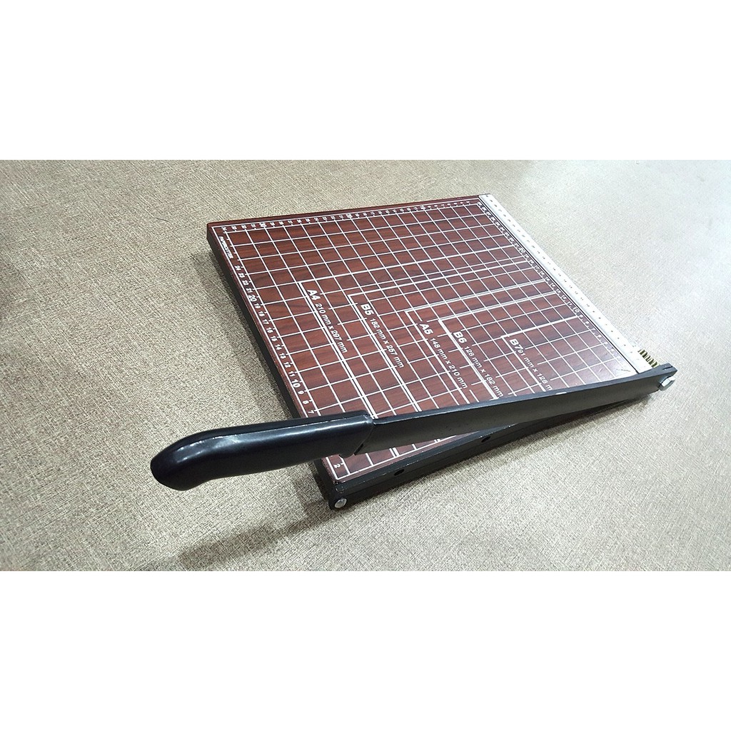 Bàn cắt giấy A4 gỗ