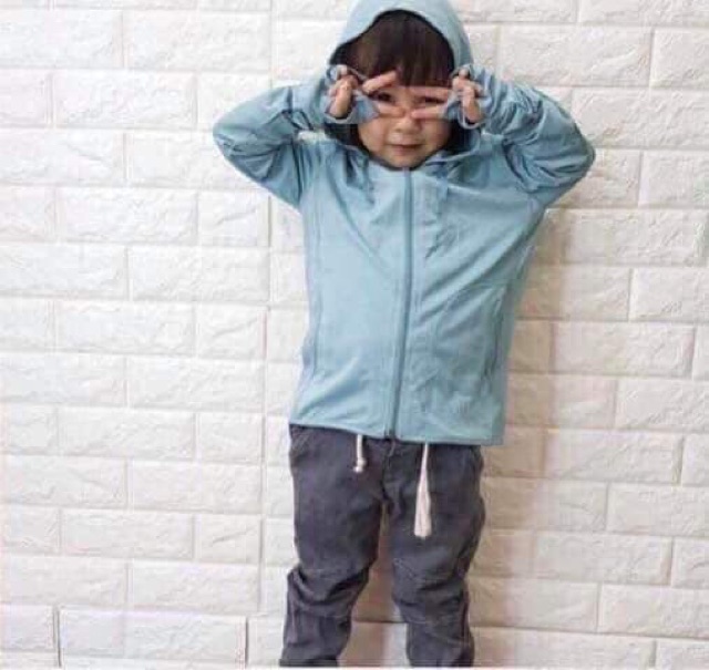 Áo chống nắng cho bé