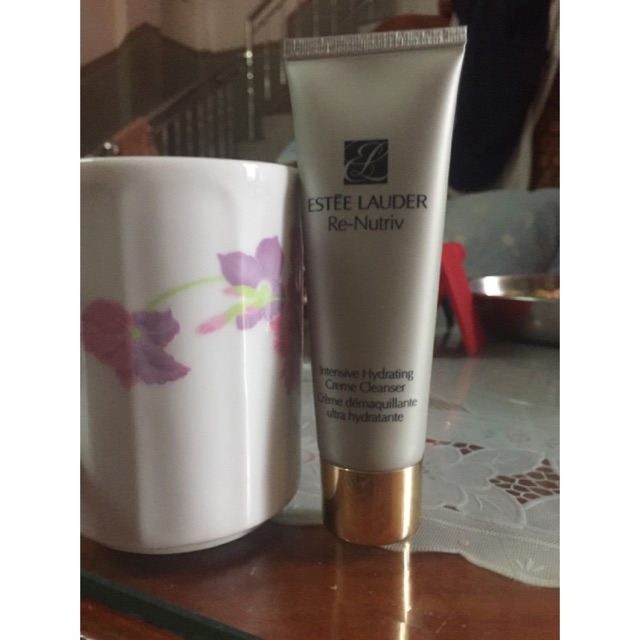 Sữa rữa mặt cao cấp Este lauder Re - Nutriv 50ml