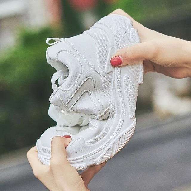 [Mã FAGREEN245 giảm 10% tối đa 30k đơn từ 99k] Giày Thể Thao Nữ Trắng Tuyết | BigBuy360 - bigbuy360.vn