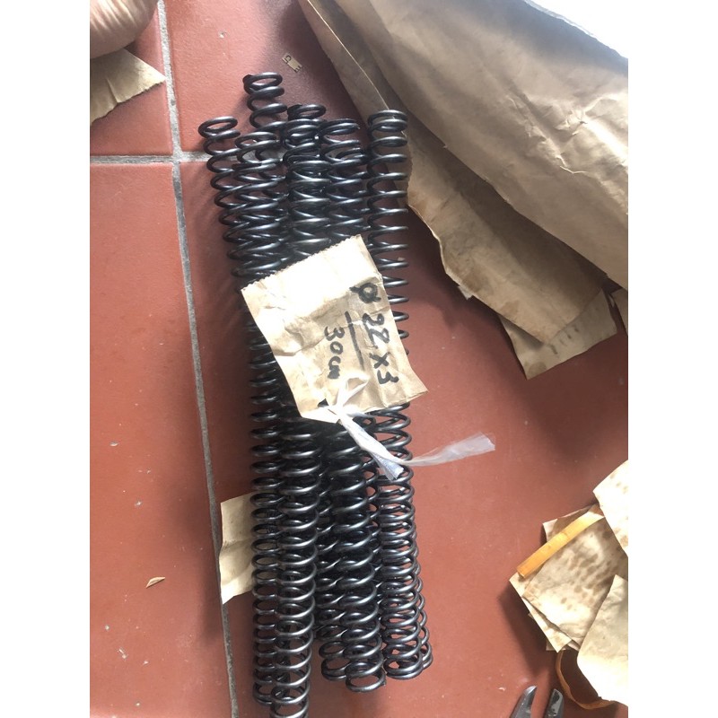 Lò xo nén phi 22(sợi 3 ly dài 30cm )❌❌❌