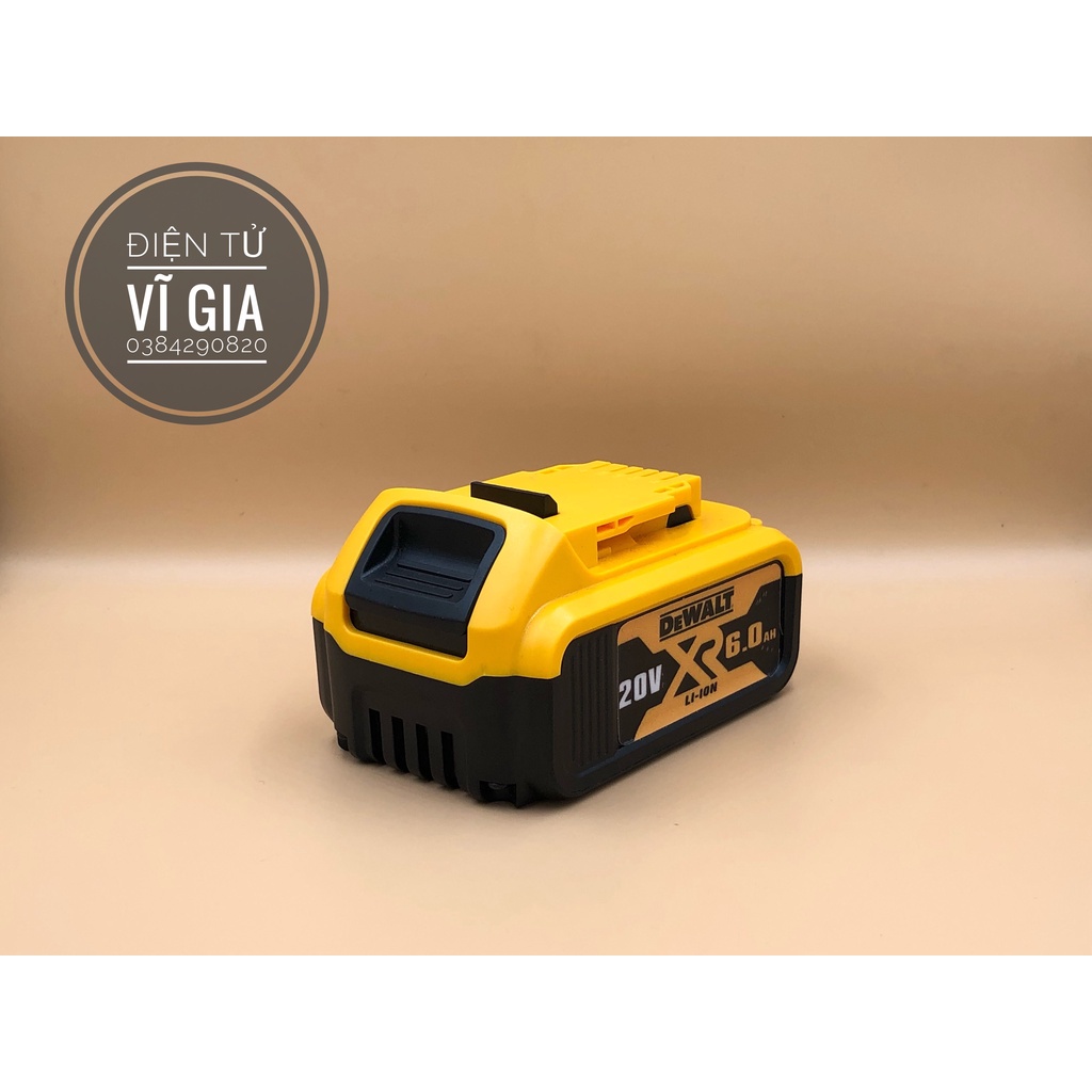 Pin DEWALT 18V  Xr Li-Ion  DCB184-B1 bảo hành 6 tháng