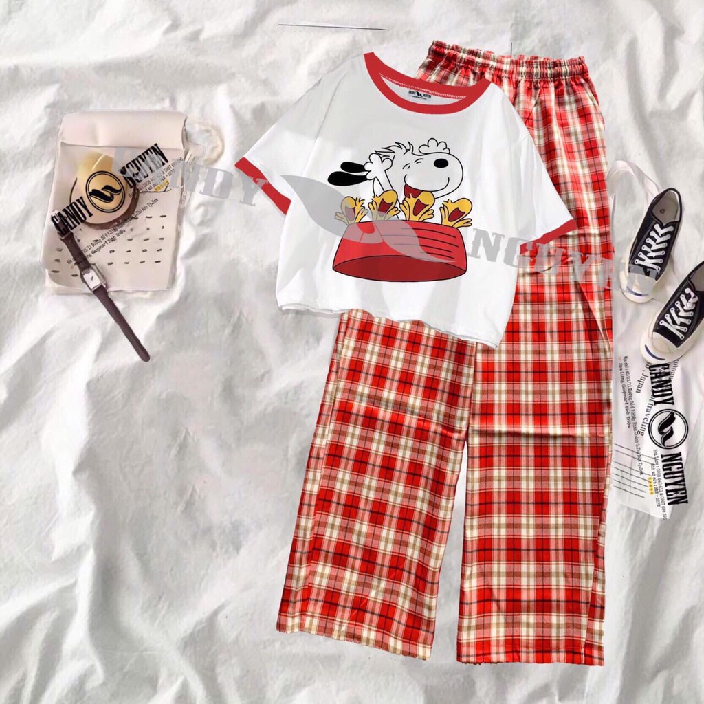 Set Quần Caro và áo thun croptop hình chibi - màu đỏ chó poopy