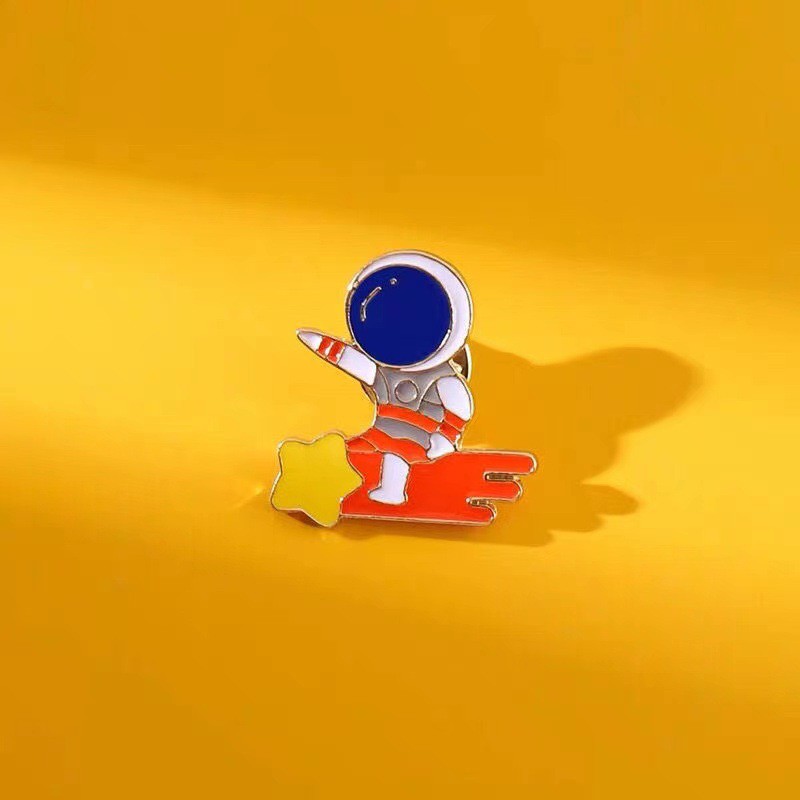 Cài Ngực Áo Thiết Kế Hình Phi Hành Gia Dễ Thương Phong Cách Hàn Quốc C182