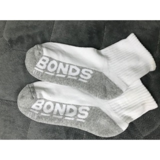 Tất bonds .