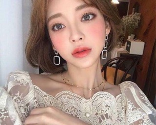 Phấn má revolution thần thánh