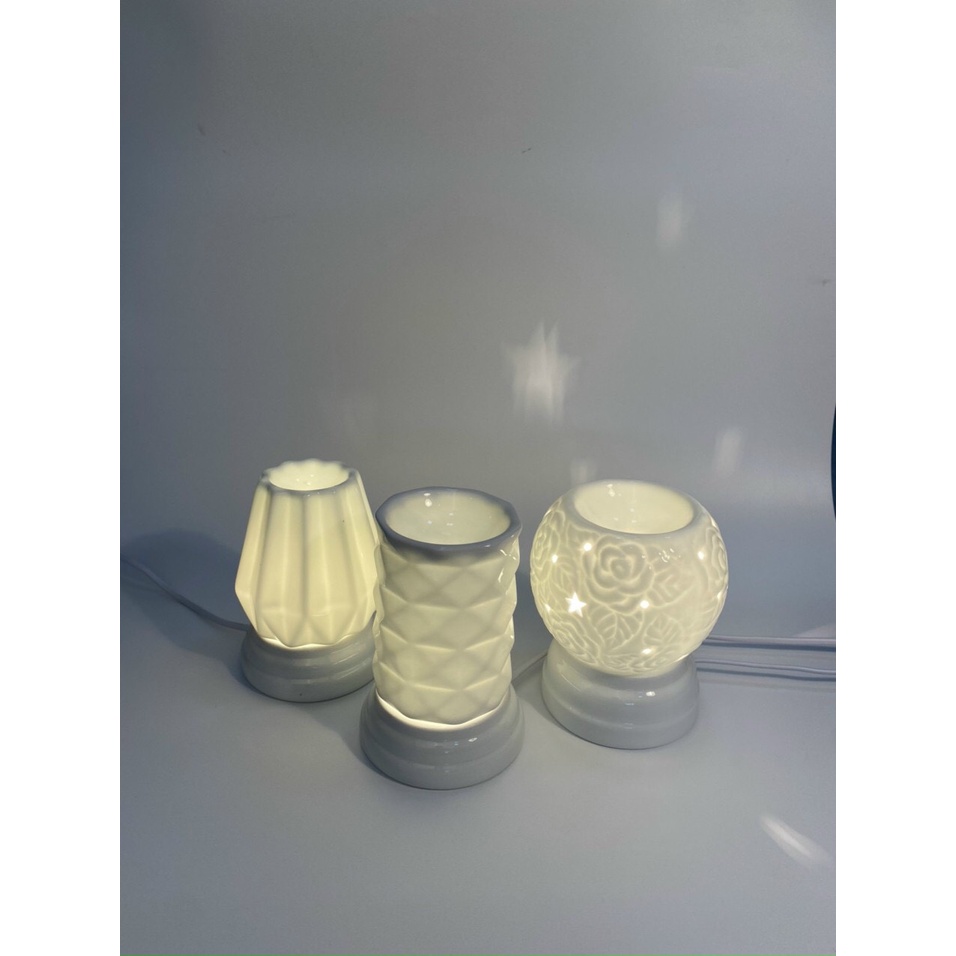 Đèn điện xông tinh dầu dáng kim cương sứ thấu quang Bát Tràng