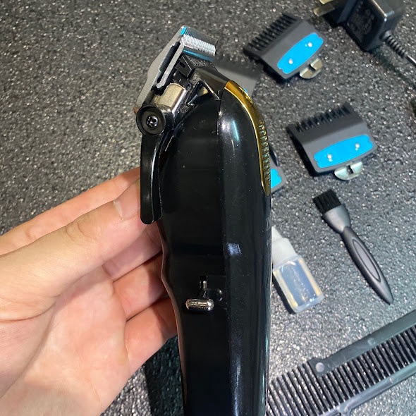 Tông đơ cắt tóc ZSZ F35A lưỡi kép thép thoáng và mỏng bảo hành 6 tháng