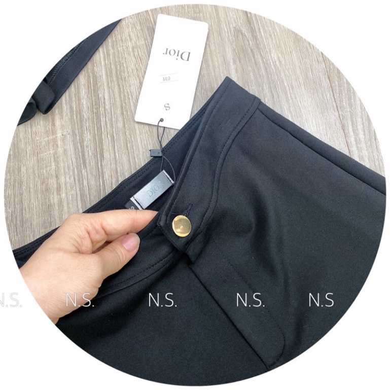 QUẦN SHORT DÁNG ÔM 1 CÚC CHẤT DÀY DẶN | BigBuy360 - bigbuy360.vn