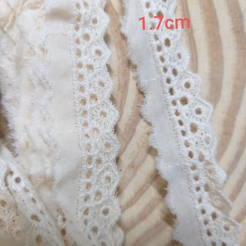 Ren thô boi , màu kem  và màu kem đậm , size 1.7cm đến 5 cm .