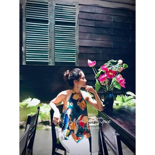 Set áo lụa cổ yếm quần sớ trắng