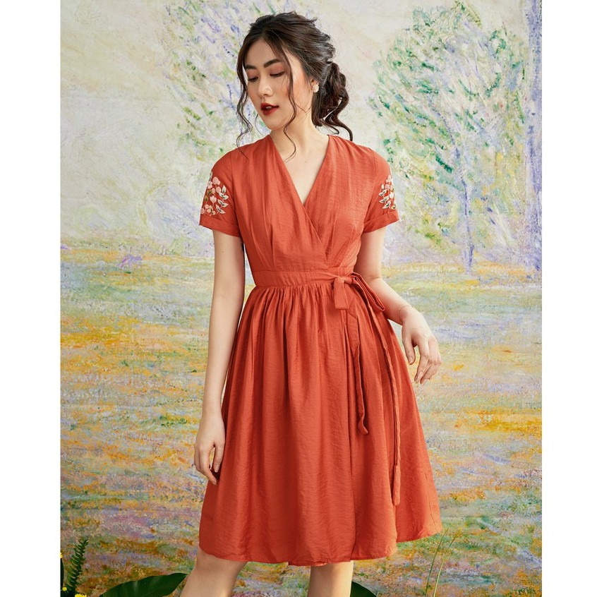 OLV - Đầm Glimmer V Neck Embro