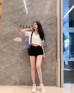 Áo Croptop Cổ Tim Cộc Tay