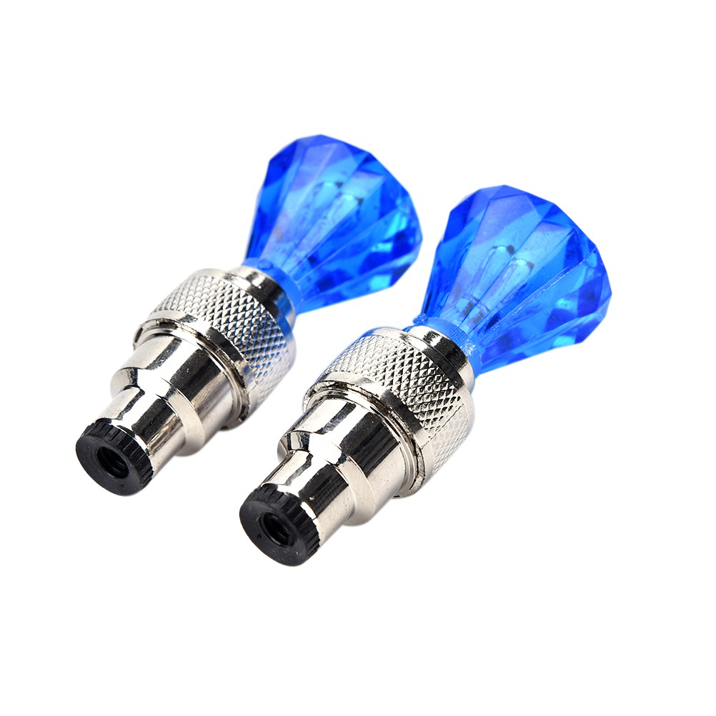 Đèn LED gắn van bánh xe đạp thiết kế hình kim cương độc đáo | BigBuy360 - bigbuy360.vn
