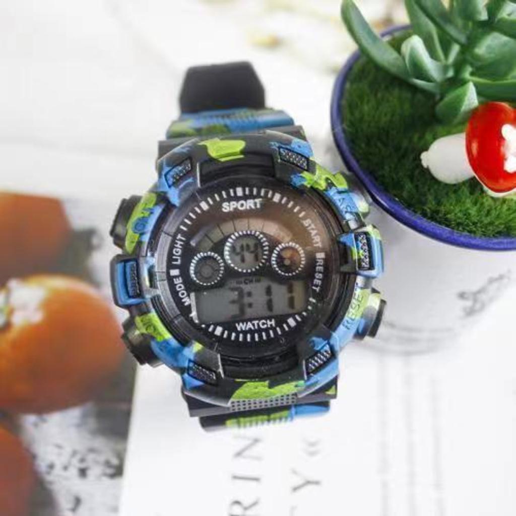 Đồng Hồ Điện Tử Đèn LED Đa Năng Cho Bé
