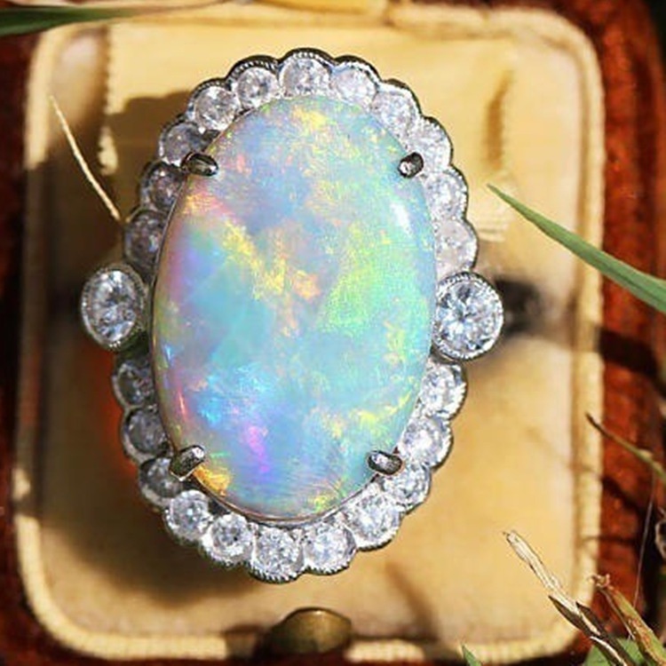 Nhẫn Đính Đá Opal Hình Quả Trứng Làm Quà Tặng Bạn Gái Thời Trang