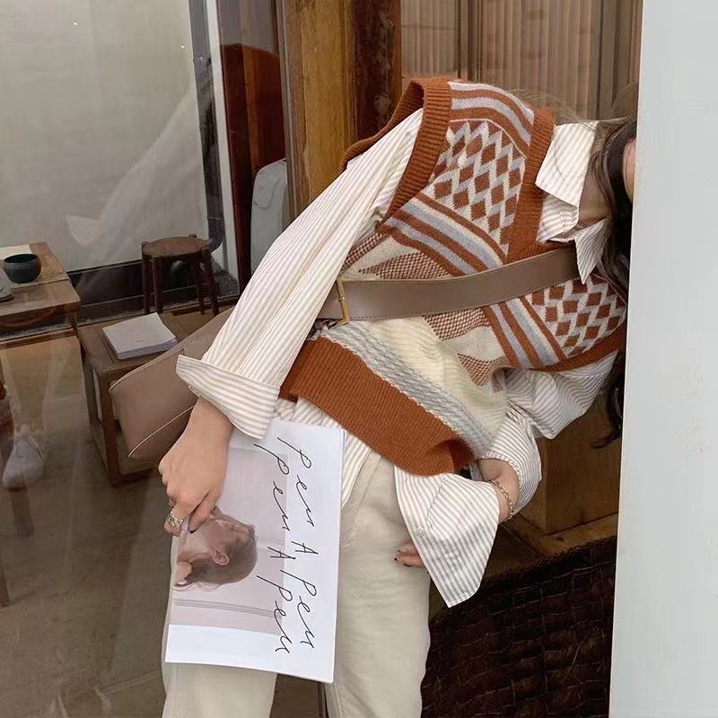 Áo Len Nữ Không Tay Họa Tiết Sọc Ngang Thời Trang