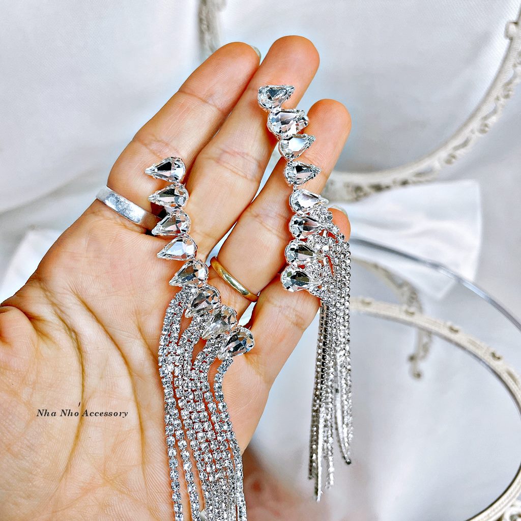 Khuyên Vành Tai Đá Hình Cánh Tua Rua Ấn Tượng NHÀ NHỎ 1457