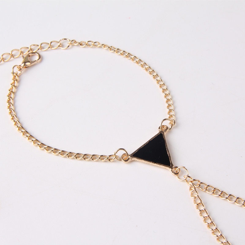 Triangle One-piece Ring Hand Back Chain Leaf Lock Chain Style Personality Bracelet Jewelry Punk Creativity Fingering Fashion