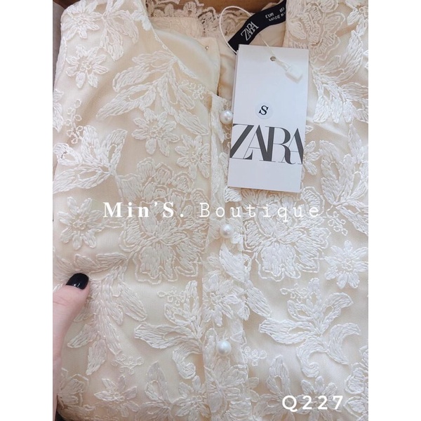 Áo ren kem tay bồng