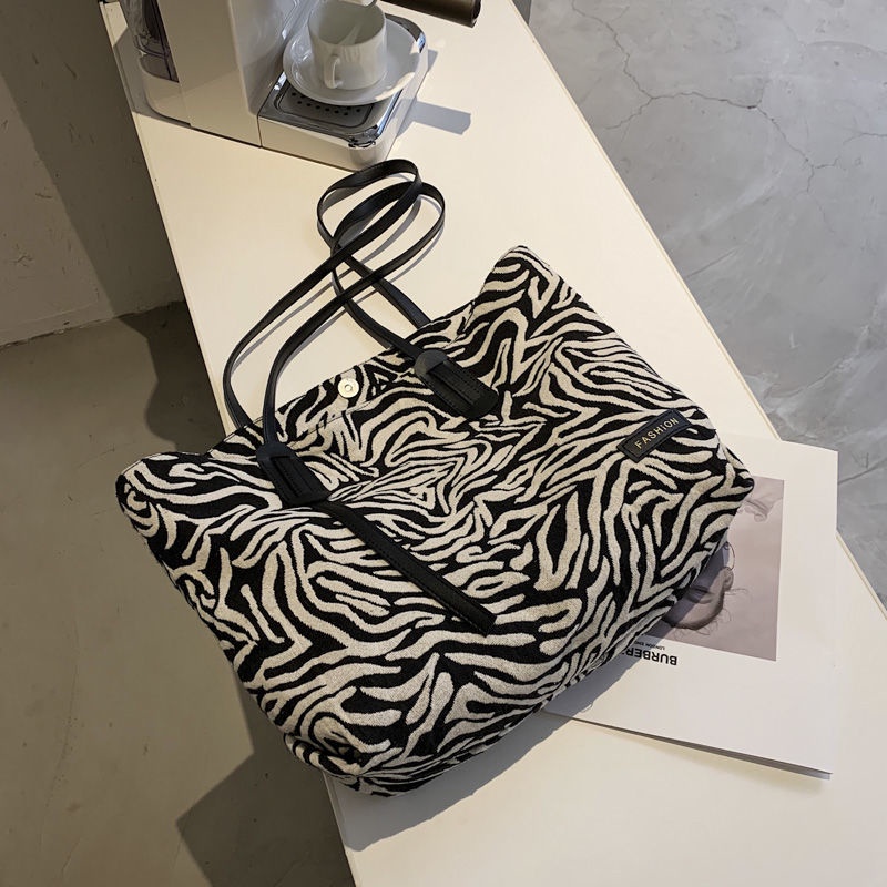 Túi xách cỡ lớn họa tiết ngựa vằn thời trang 2020 cho nữ