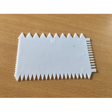 Vét bột nhựa răng cưa hình chữ nhật