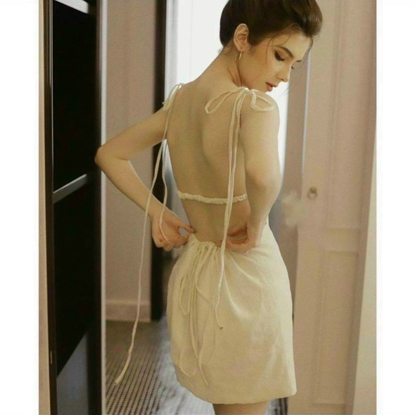 Đầm 2 dây buộc nơ vai hơ rluwng 1 dây chun dáng xòe nhẹ xinh