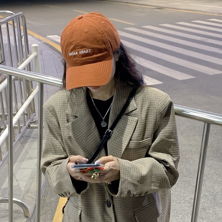 Mũ lưỡi trai MG STUDIO thêu hình trái tim thời trang