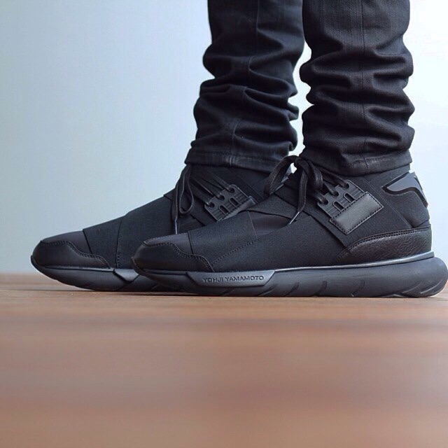 y3 all black