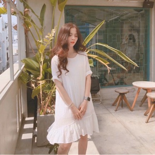Đầm suông trắng