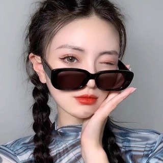 Kính mát gọng nhỏ thời thượng cho nữ