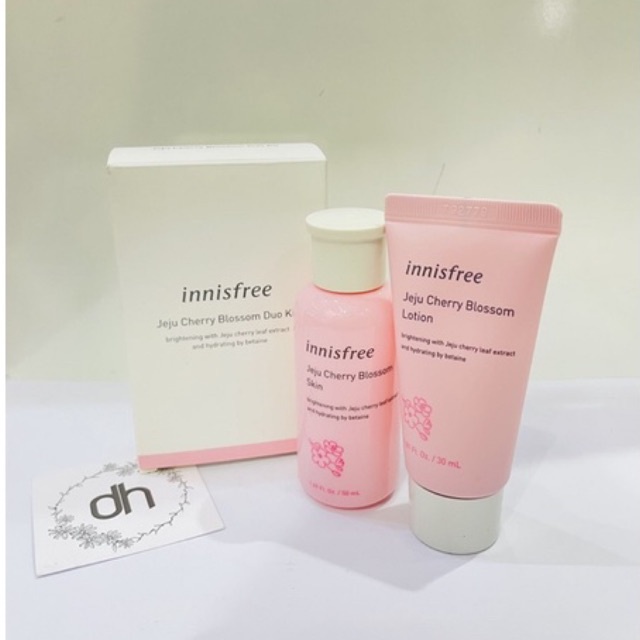 Set 2 Món Dưỡng Da Innisfree Jeju Cherry Blossom Duo Kit