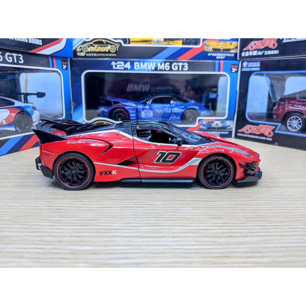Xe mô hình Ferrari LaFerrari FXXK Tỉ lệ 1:24